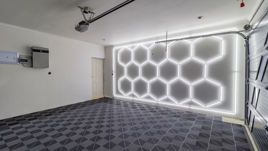 3 Bedroom Property for Sale in Sandown Western Cape